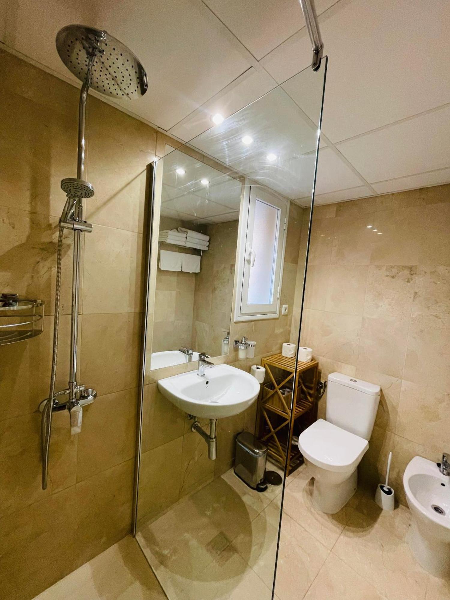 Luxury Apartment Benalmadena First Line Bagian luar foto