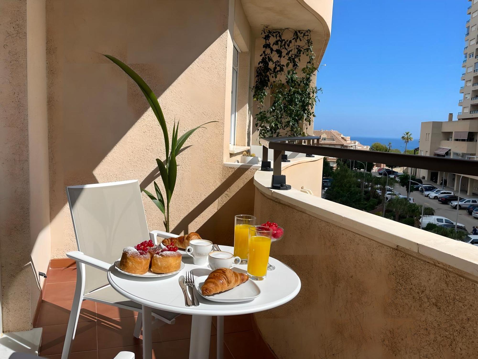 Luxury Apartment Benalmadena First Line Bagian luar foto