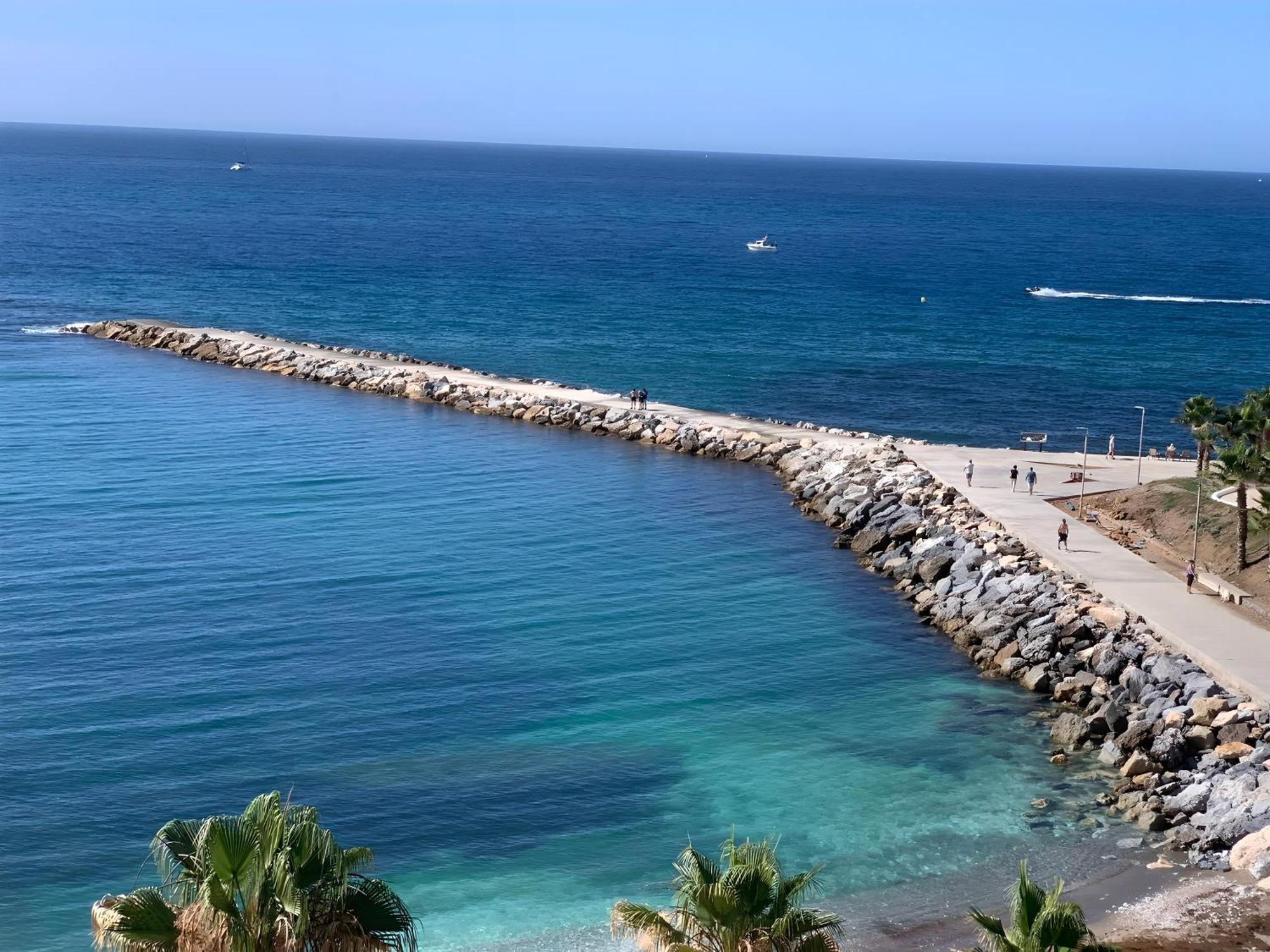 Luxury Apartment Benalmadena First Line Bagian luar foto